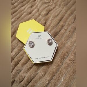 Bp 2424 earrings 🤍✨